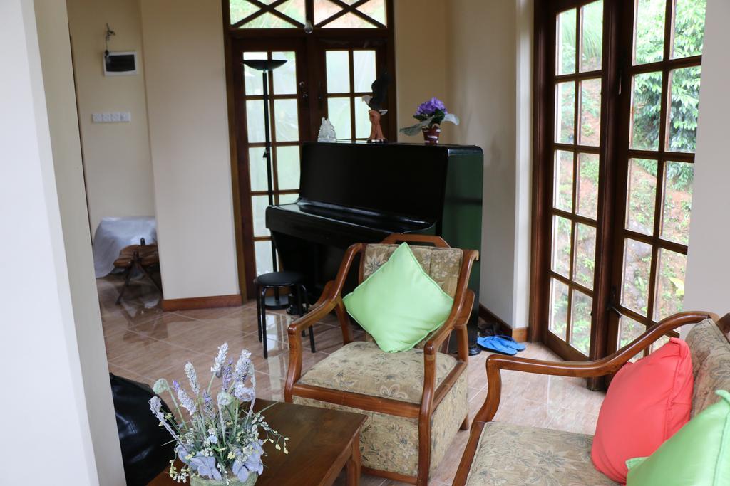 Araliya Home Stay Kandy Esterno foto